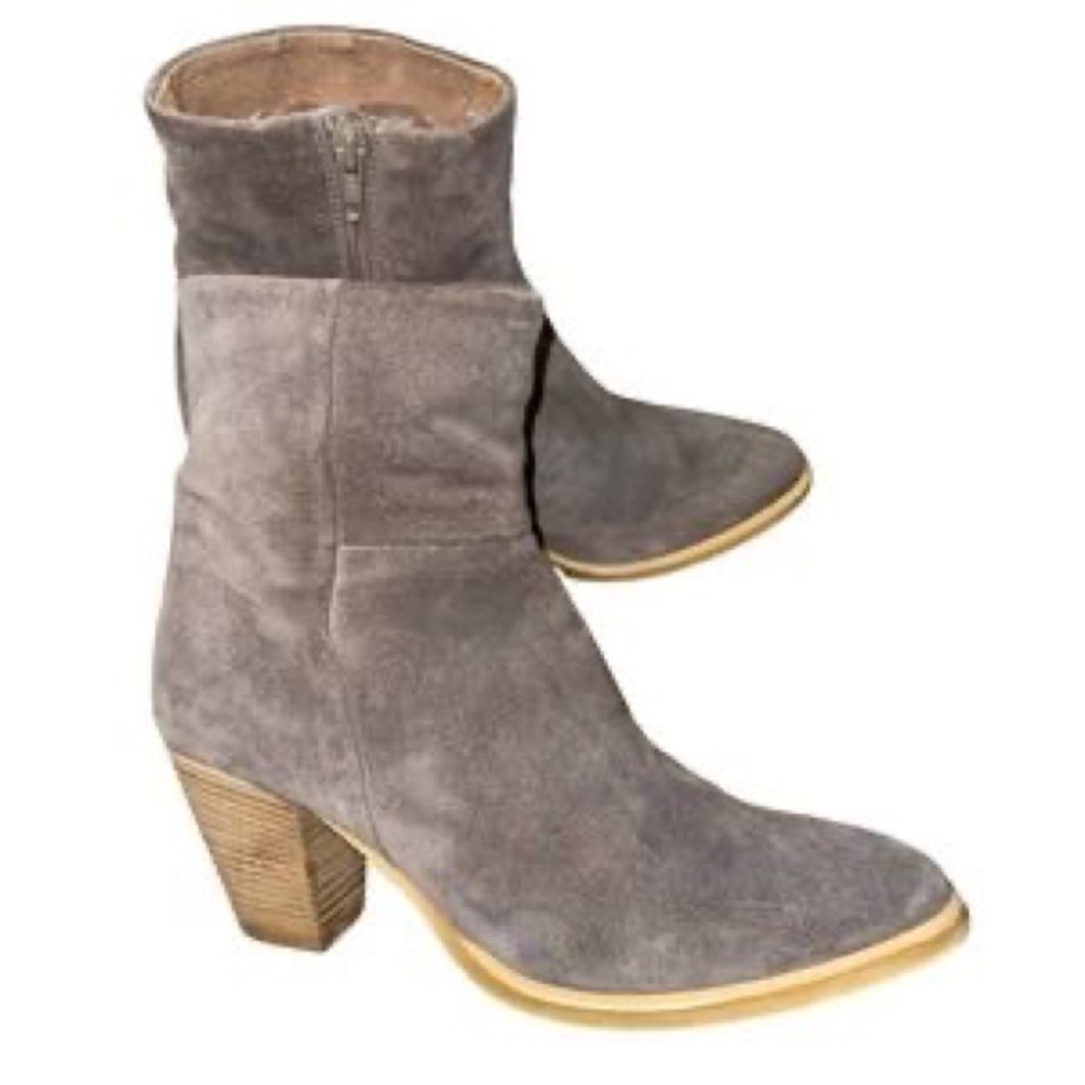 Garnet Hill Giorgia Ankle Taupe Suede Booties Size 8